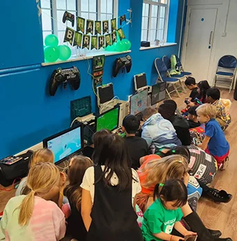 kids-birthday-gaming-party-london